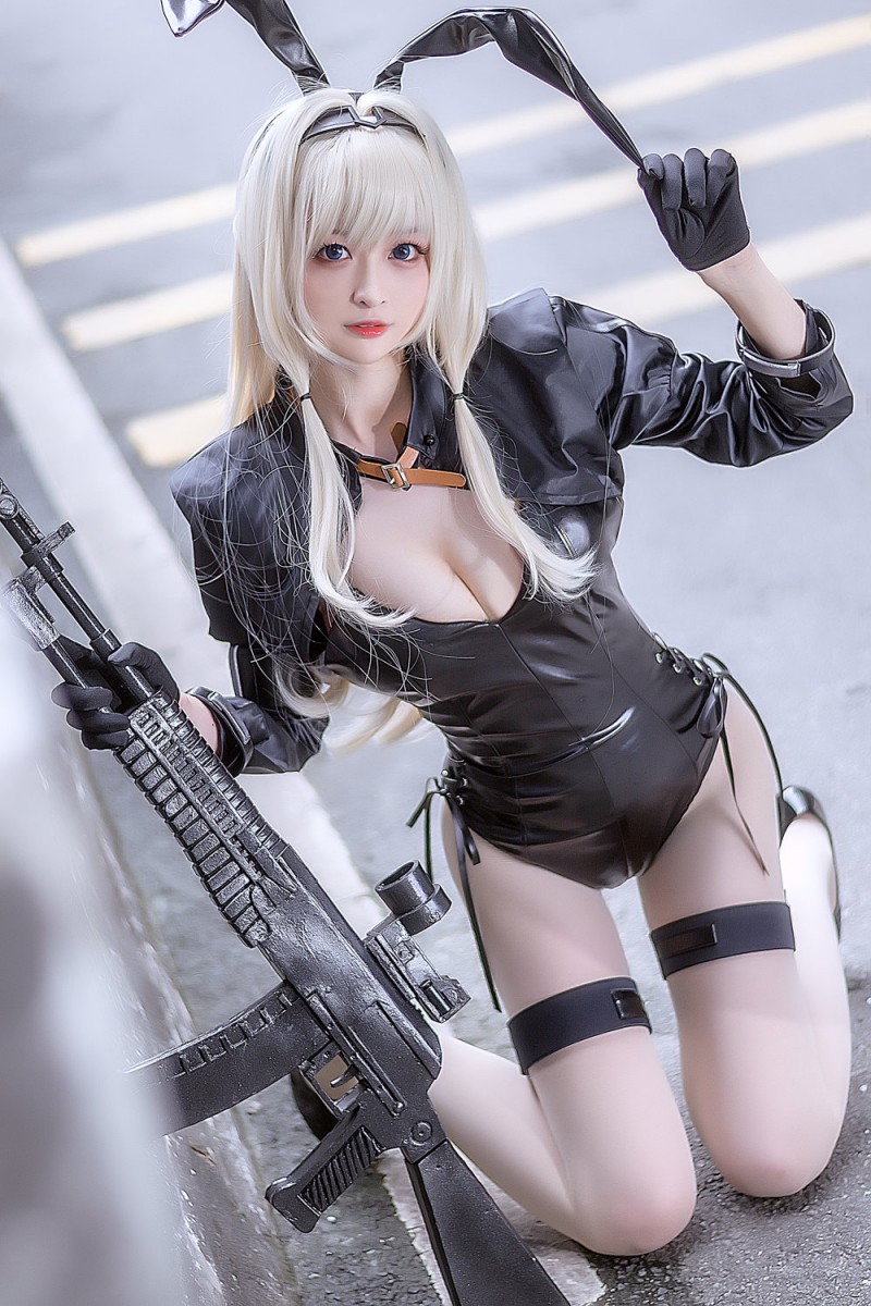 少女前线Cosplay，妹子又白又好看