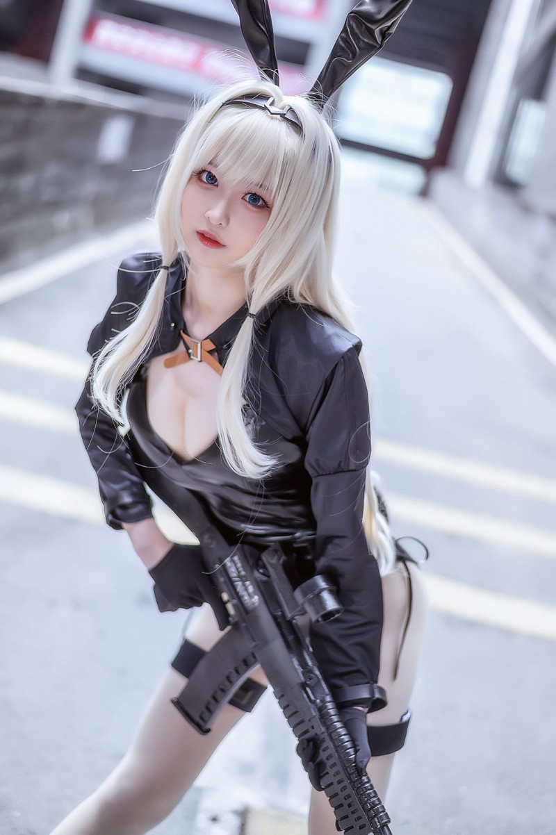 少女前线Cosplay，妹子又白又好看