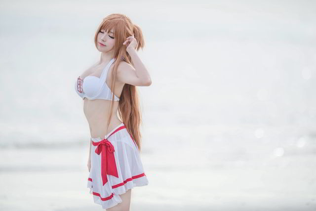 甜萌Coser《BaoBao》神秘面纱公开，绝赞Body尬美胸正出新滋味！