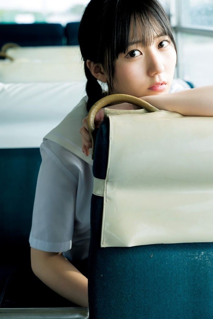 日本女子偶像团体HKT48成员田中美久(Miku Tanaka) 2018年新的写真集