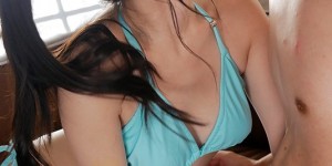 吉野里奈CAWD-169 性感可爱的女大学生主动求进入