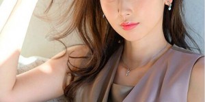 小松杏JUL-573 5月新人大展舌吻技巧