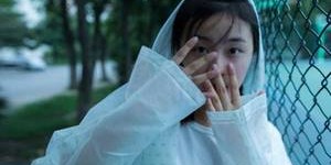 【迈博体育myball】女友胸大做起来很晃 王智被扒衣亲胸视频