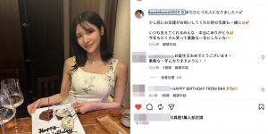 「颜值富翁」喜迎 27 岁！枫カレン 绝美公开 “庆生照片”，更暖心喊话粉丝：真的非常感谢