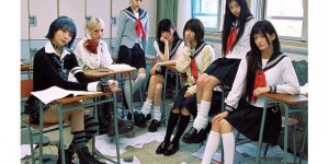 ILLIT x HANA，梦想合作成真！ JISOO & MOMOKA 参与 ILLIT 的日本新歌《I Got Your Back》 女子组合 ILLIT 的新歌华丽合作已经宣布，引起了全世界的关注。