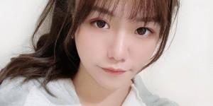 [人物]加护病房护理师「依依」制服底下曲线下