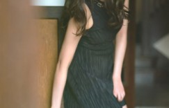 性感轻熟女风格！乃木坂46长发御姐「新内眞衣」成熟抚媚气息超致命不小心就晕船了