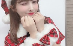 三上悠亚“素颜曝光”！眉毛稀疏嘴唇0血色 完妆后秒变女神！