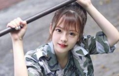 【迈博体育myball】男生故意坐在你后面 我把校花玩的下面流水