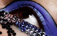 Vogue Portugal January 2023 ，“Red velvet & Purple Rain”美妆片💄💋