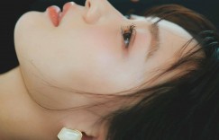 【网络美女】日本写真界梦幻组合！沟端葵、高野真央联手再登《FRIDAY》封面，30页精彩内容引爆春季话题！