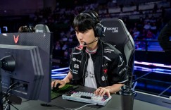 T1 战绩低迷他却杀疯了！Peyz「多项数据霸榜 LCK」扛 31.1％ 输出，网心疼：用命撑住这个家