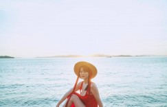 【网络美女】春光乍泄！昔日退学少女ちーまき「南半球炸裂」逆袭成功，凭纯天然美体晋升写真女神！