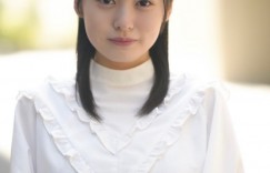 itotii正妹：笑容好甜！梨涡美少女《白滨美兔》又白又嫩就像一只小白兔！