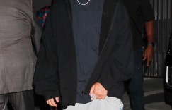 小賈斯汀攜愛妻度假養病！船上甜蜜「放送愛的熱吻」粉絲全被閃瞎！