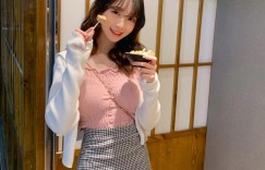 恋爱的18岁！香港正妹「Coco Wong」笑起来好甜，举手投足超有女朋友feel！