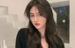 正妹「郑楚瑜」「肤白貌美身材又火辣」！超窈窕「川字腹肌＋白皙美腿」有够正！