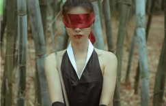 露x系福利姬@理万姬 – 无惨！女武士竹林露x×放尿解禁[31P/148MB]