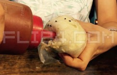 肉包包VS干爹被偷拍！主播肉包包大战干爹5分钟影片流出！