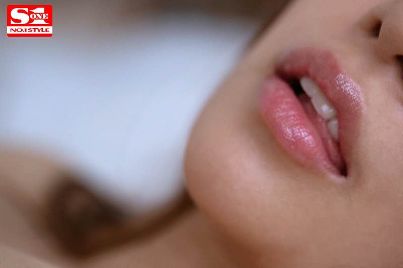 SSNI-727:神乳女上司安斋らら把小鲜肉当人肉按摩棒用一连榨了十发! SSNI-727:神乳女上司安斋らら把小鲜肉当人肉按摩棒用一连榨了十发!