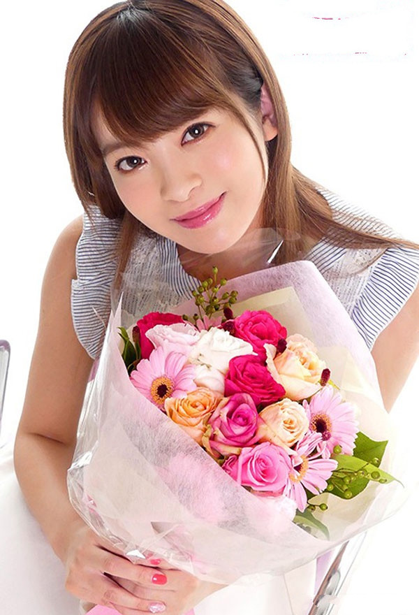 KAWD-958: 招牌美少女出道一周年送福利,美少女偶像樱萌子手口并用大战二十名粉丝! KAWD-958: 招牌美少女出道一周年送福利,美少女偶像樱萌子手口并用大战二十名粉丝!