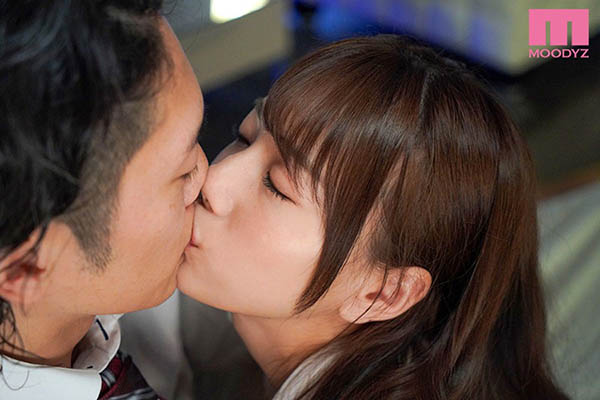 MIDE-766:醒来后,情人旅馆和美女上司初川みなみ两个人独处中出到天亮! MIDE-766:醒来后,情人旅馆和美女上司初川みなみ两个人独处中出到天亮!