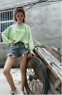 晨练路上,小姐姐要不要结个伴?