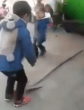 晨练路上,小姐姐要不要结个伴?