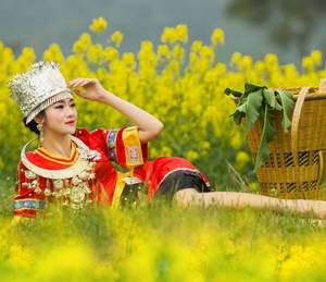 侠女恨完整 神女初尝白玉柱紫幽兰