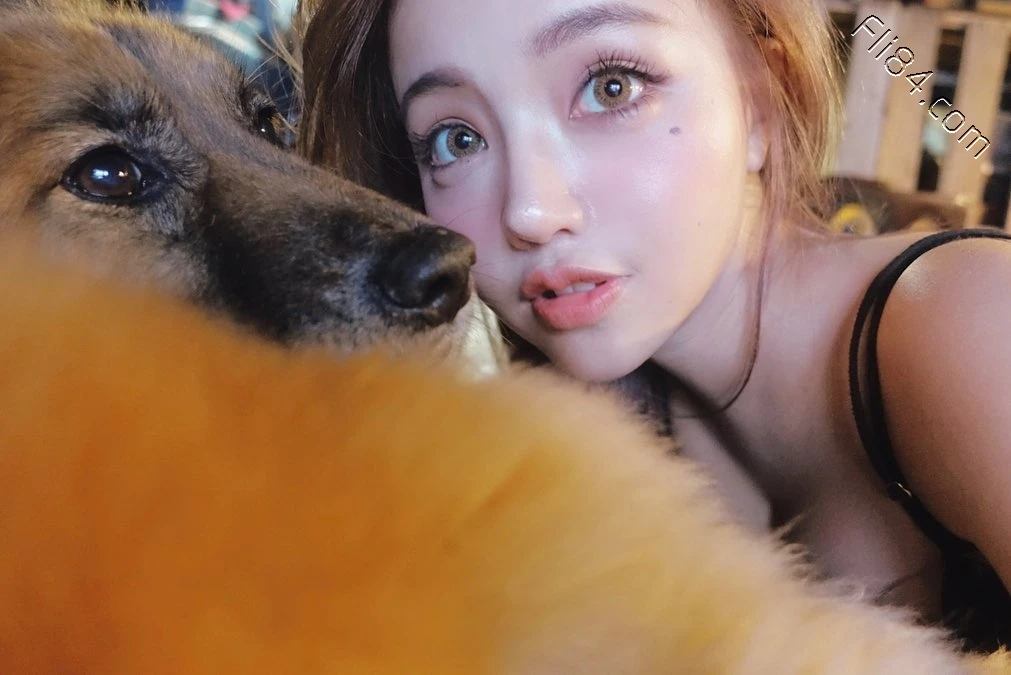 台湾版Angelababy黄琳，沙滩比基尼辣照太惹火，让人越看越热！
