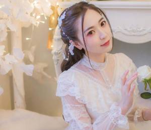 花唇翻开加入手指 清穿系统之美人无暇