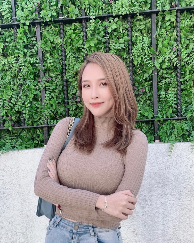 高颜值「超甜美正妹」傲人视角让人难以抵抗！