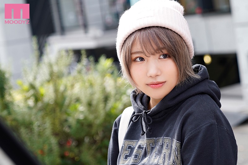短髮巨乳美少女！第2次演出即解禁！真琴つぐみ被糟老头射进去了！