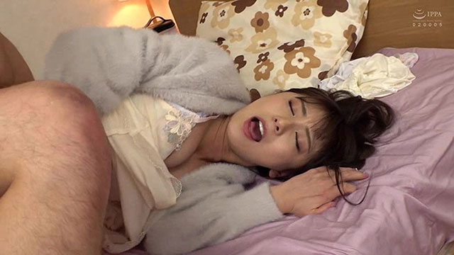 DOCP-148: 妖媚姐姐“七濑萌奈”偷偷摘下套套,让闷骚弟弟插入中出!