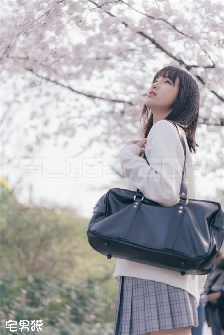 格里芬现役不著名的女指挥官：月見坂時雨！