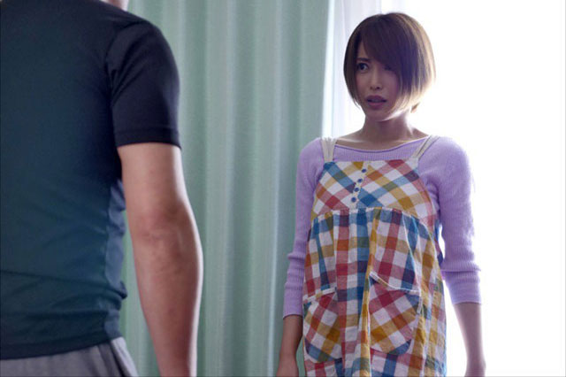 GNAX-001 :清秀人妻“君岛美绪”被猎艳大叔尾随,不顾反抗享受成熟的胴体。
