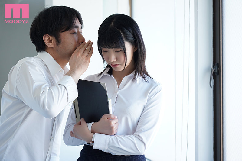 MIDE-944 :好想试试!新任女教师 “琴音华 ”挡不住巨根学生的诱惑…