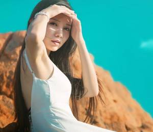 娇妻的呻呤声全文 美女好紧好大好爽12p