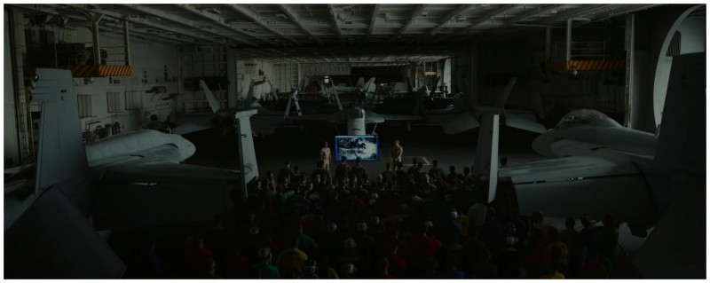 《壮志凌云2》热映的背后：美国军方就是这样通过电影颠倒了黑白