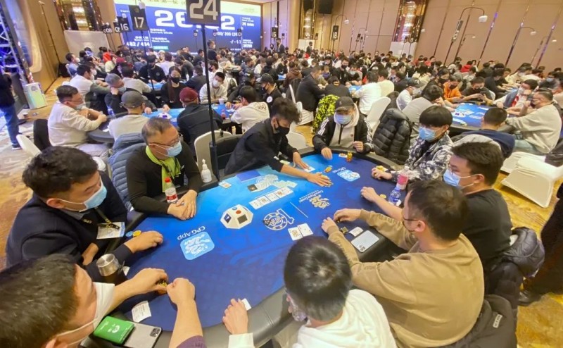 【EV扑克】CPG十周年上海站小组赛全部结束!主赛1692人次488人晋级,C组770人参赛王博37万记分领先226人闯入第二轮