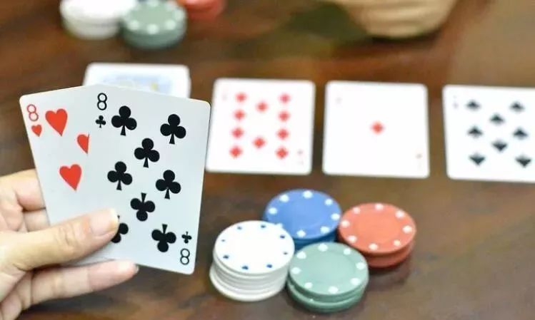 【EV扑克】教学:拿到大牌快玩vs慢玩,哪个更好