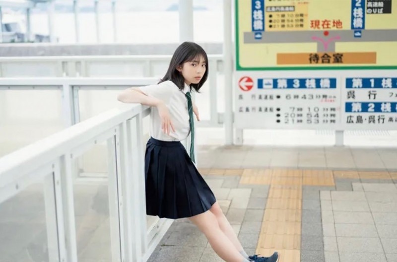 【网络美女】持续进化!18岁「菊地姫奈」长出「F」狂登杂志封面人气夯