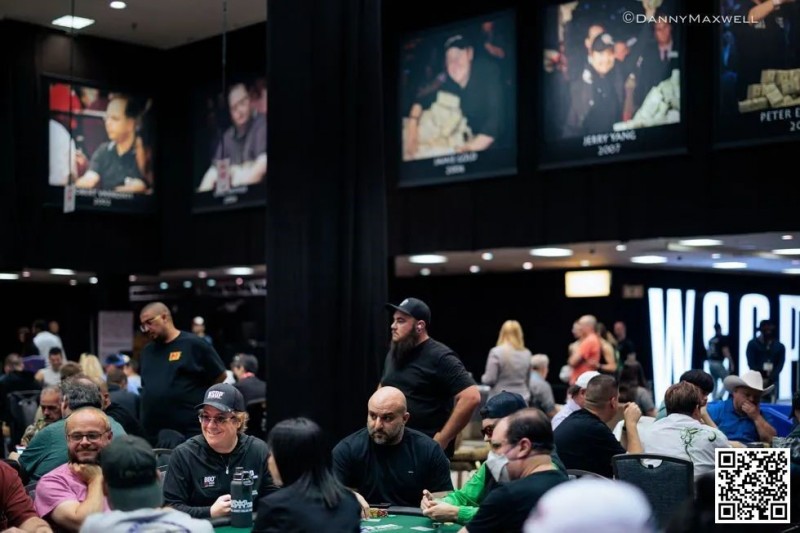 【EV扑克】WSOP主赛开赛!有位“倒霉蛋”拿着KK被同一名对手的AA折磨两次!