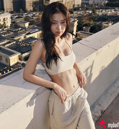 大发体育-再次出镜拍摄CK形象,Jennie人气魅力不减,大发助力你的致富之路!