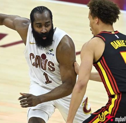 迈博体育 一夜1签2裁！哈登拒轮休冲刺收官，库里复出勇士冲击附加赛