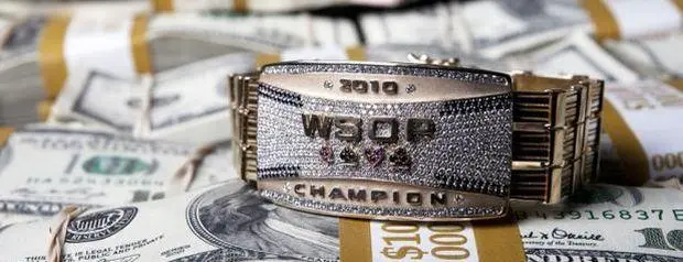【EV扑克】意想不到的回答!一条WSOP金手链值多少钱?